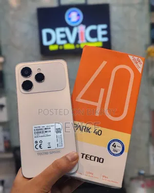 টেকনো স্পার্ক ৪০ ১২৮ জিবি নীল