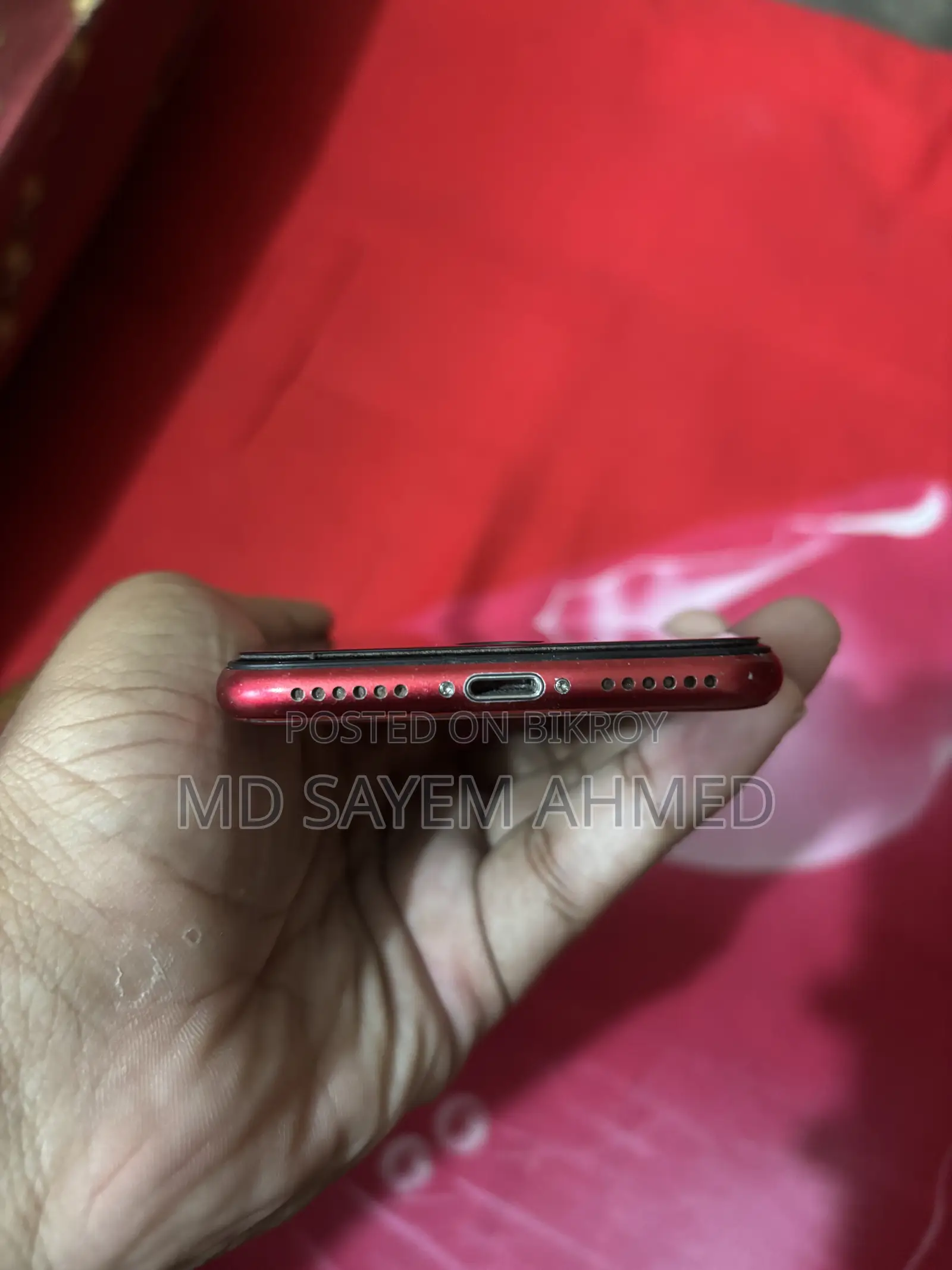 Apple iPhone SE (2020) 64 GB Red
