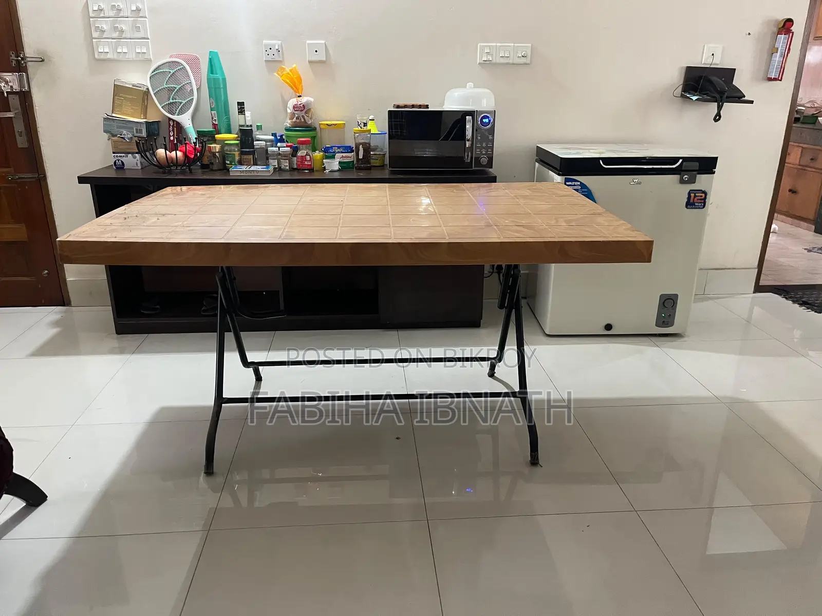 ব্যবহৃত টেবিল