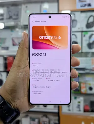 iQOO 12 512 GB White