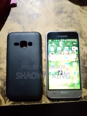 Samsung Galaxy J1 4 GB Gold