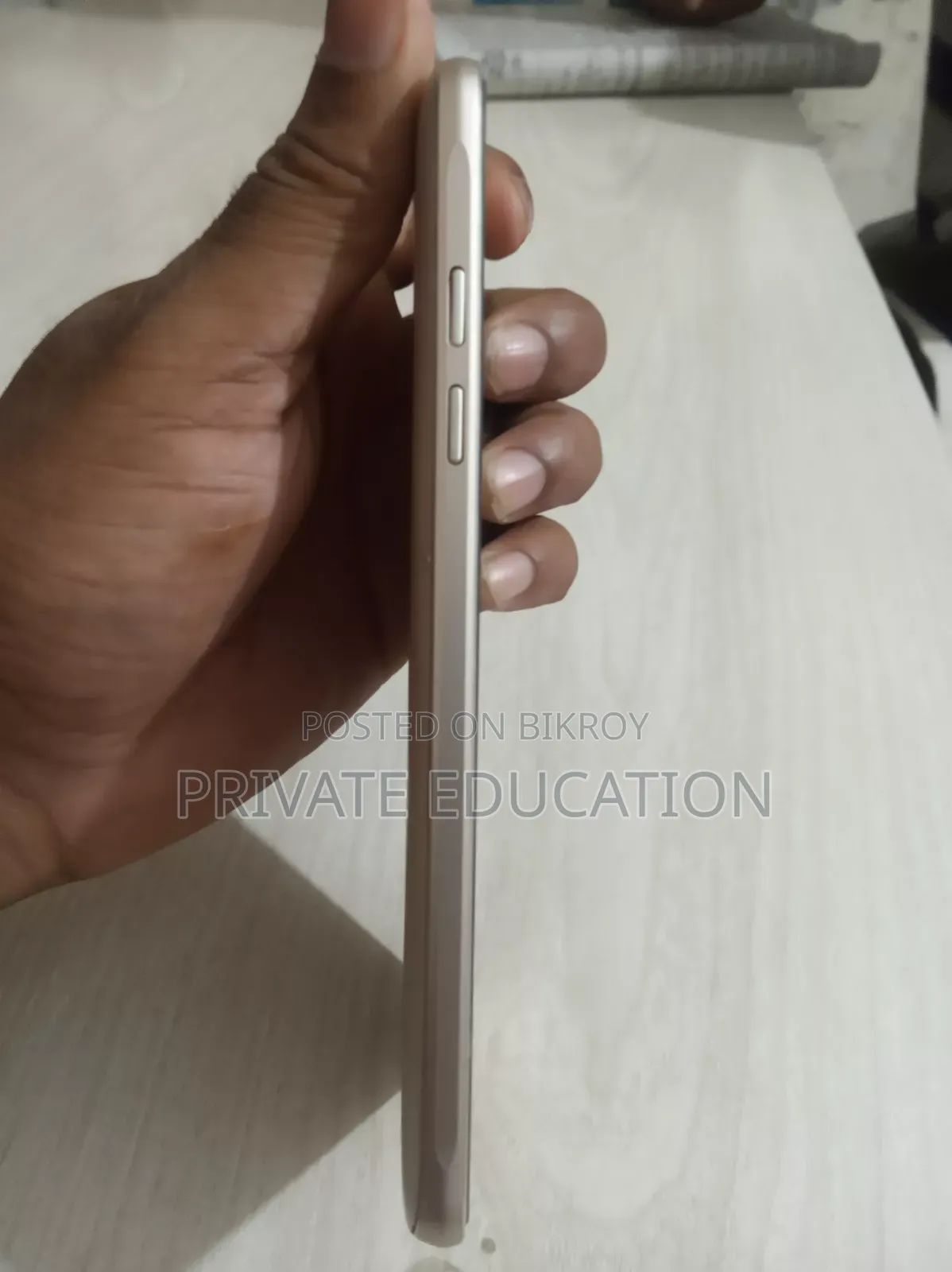 Samsung Galaxy J5 16 GB Gold
