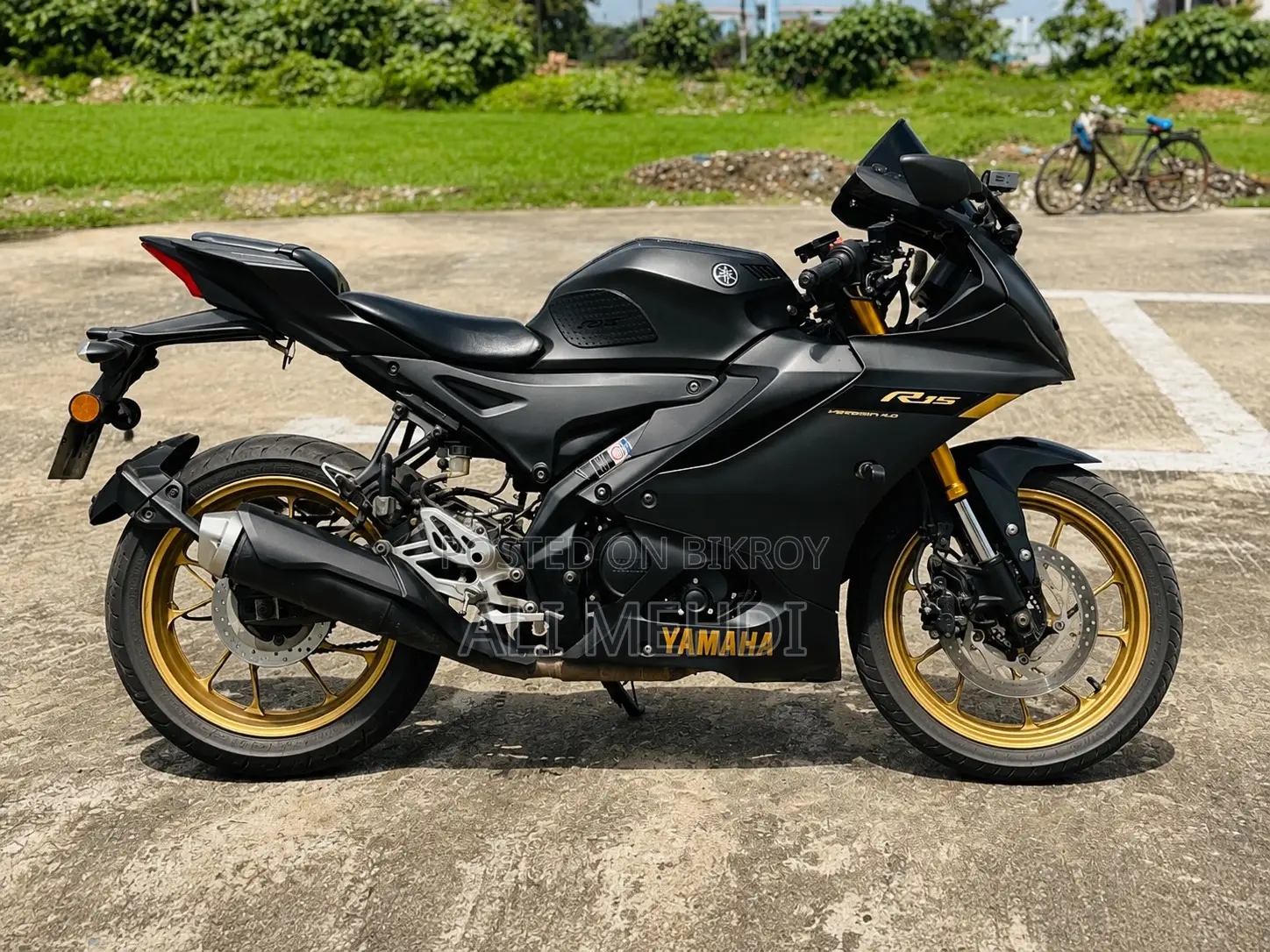 Yamaha 2024 Black