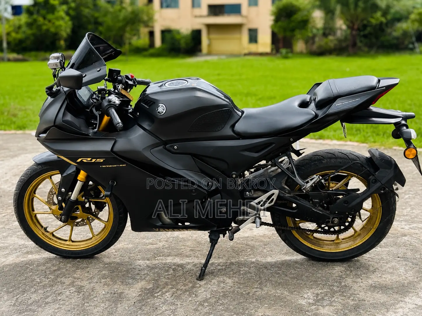 Yamaha 2024 Black