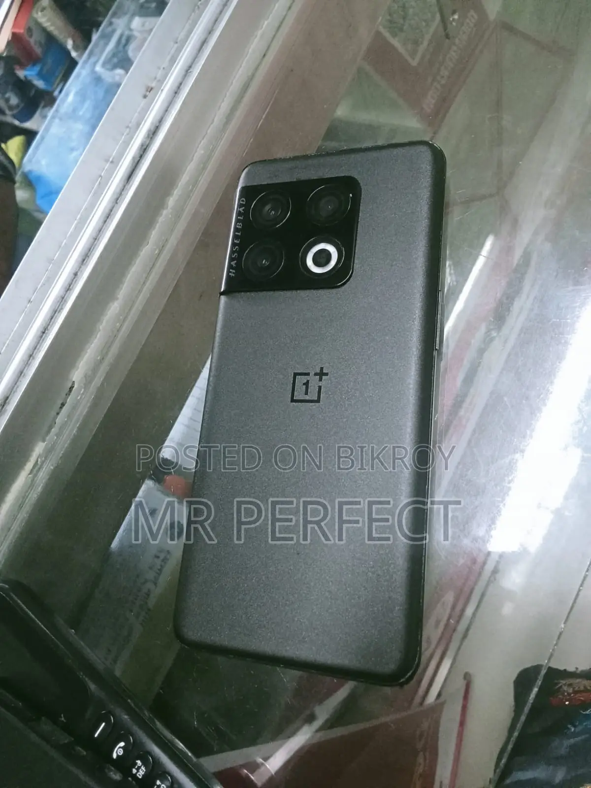 ওয়ানপ্লাস ১০ প্রো ১২৮ জিবি ব্ল্যাক