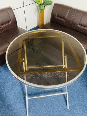 টি টেবিল গ্লাস এবং এসএস