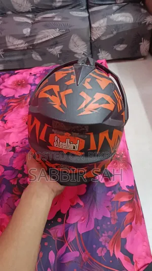 হেলমেট ব্যবহৃত