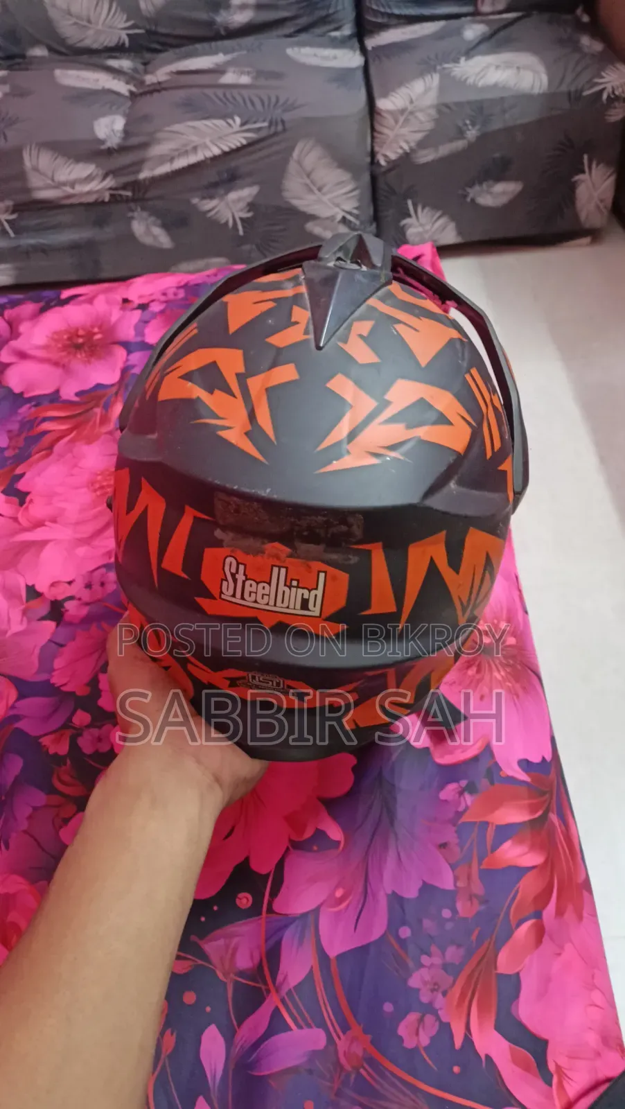 হেলমেট ব্যবহৃত