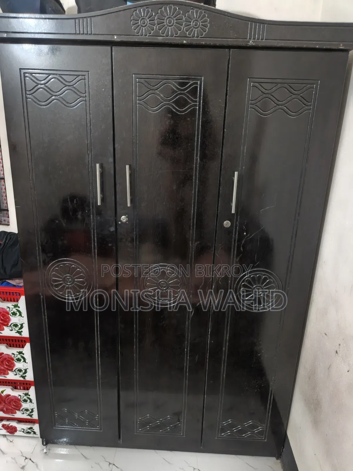 1 Month Used Wardrobe and Semi Double Bed for Sale