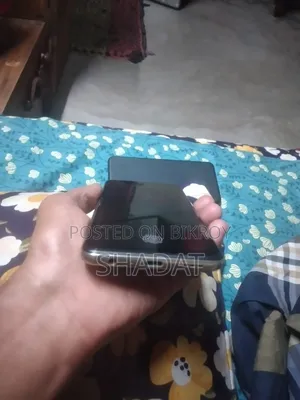 ওপ্পো রেনো ৮টি ১২৮ জিবি কমলা