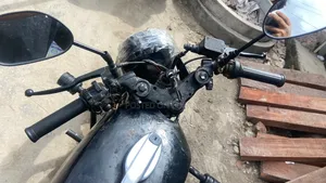 Yamaha 2000 Black