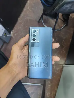 iQOO 128 GB Blue