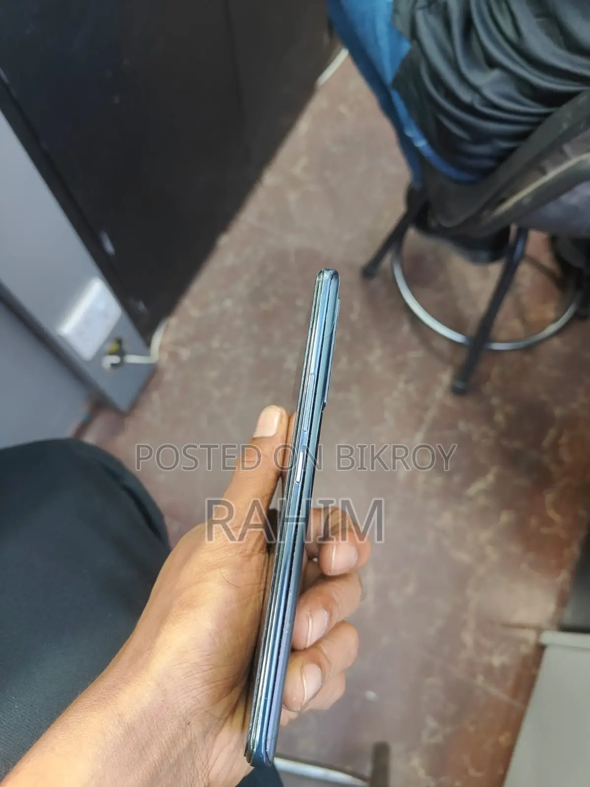 iQOO 128 GB Blue