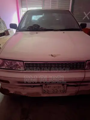 Toyota Corolla Sedan 1990 White