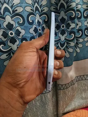 স্যামসাং গ্যালাক্সি এ১৩ (এসএম-এ১৩৭) ১২৮ জিবি সাদা