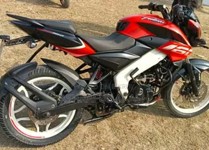 Bajaj Pulsar NS 160 2022 Red