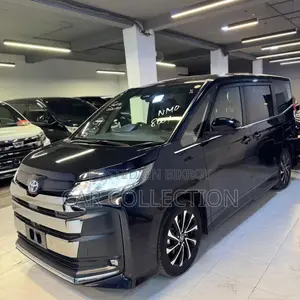 Toyota Noah 2022 Black