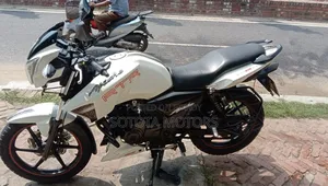 TVS Apache RTR 160 2V 2017 White