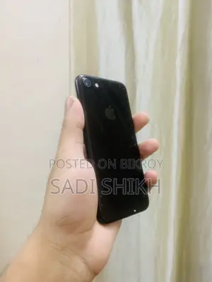 অ্যাপল আইফোন ৭ ৩২ জিবি কালো