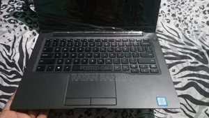 Laptop Dell Latitude 7400 2-in-1 8GB Intel Core I5 SSD 256GB