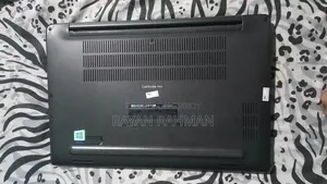 Laptop Dell Latitude 7400 2-in-1 8GB Intel Core I5 SSD 256GB