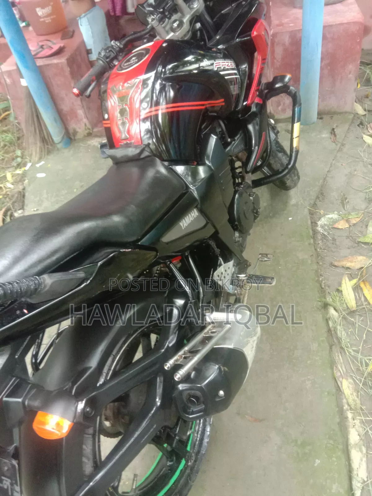 Yamaha 2011 Black