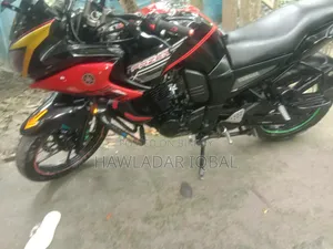 Yamaha 2011 Black