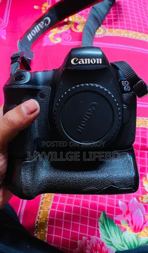 ক্যানন ৬ডি উইথ ৮৫ মিমি লেন্স
