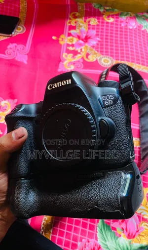 ক্যানন ৬ডি উইথ ৮৫ মিমি লেন্স