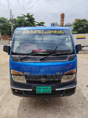 টাটা মেগা এক্সএল পিকআপ