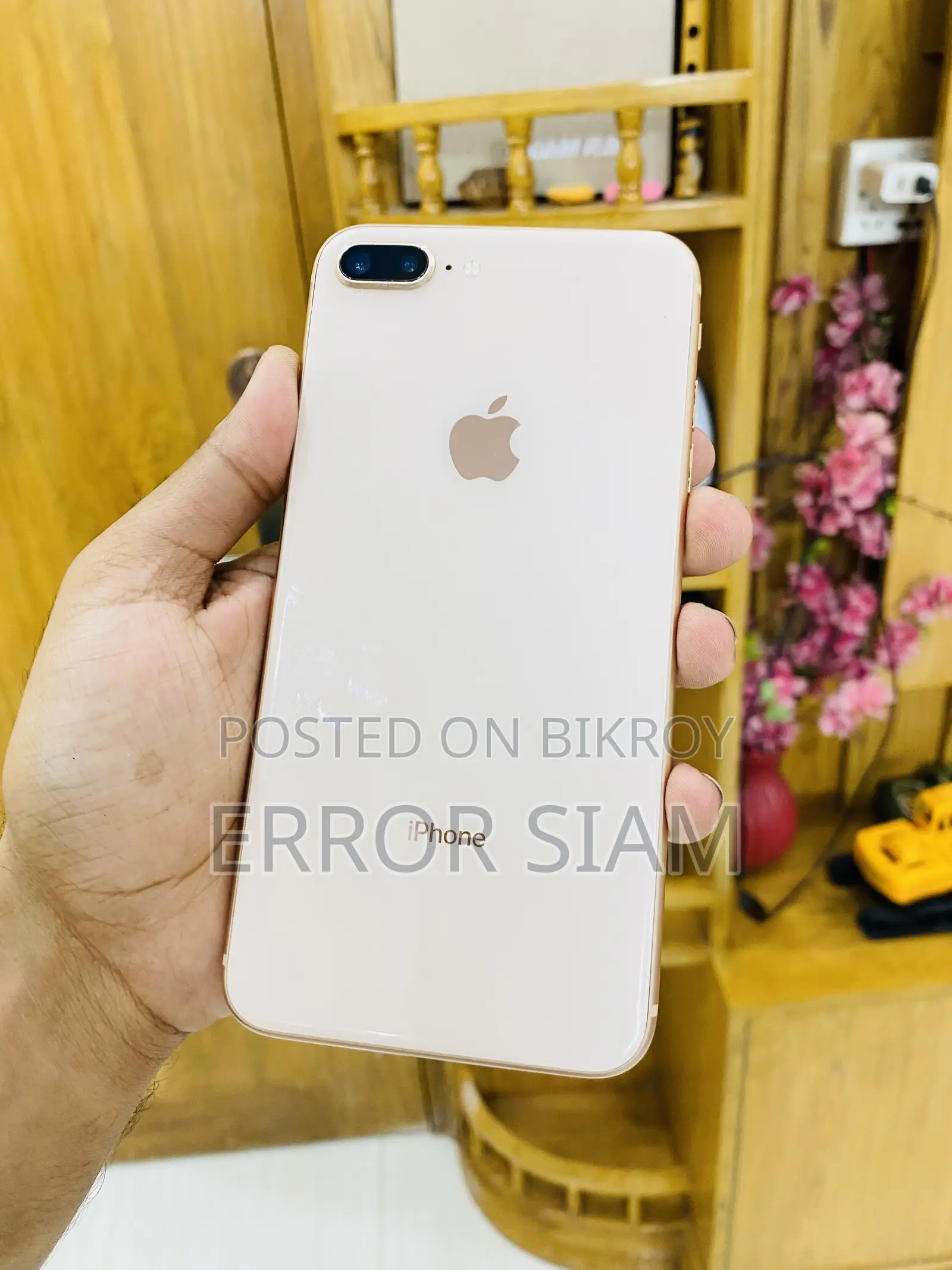 New Apple iPhone 8 Plus 64 GB Rose Gold