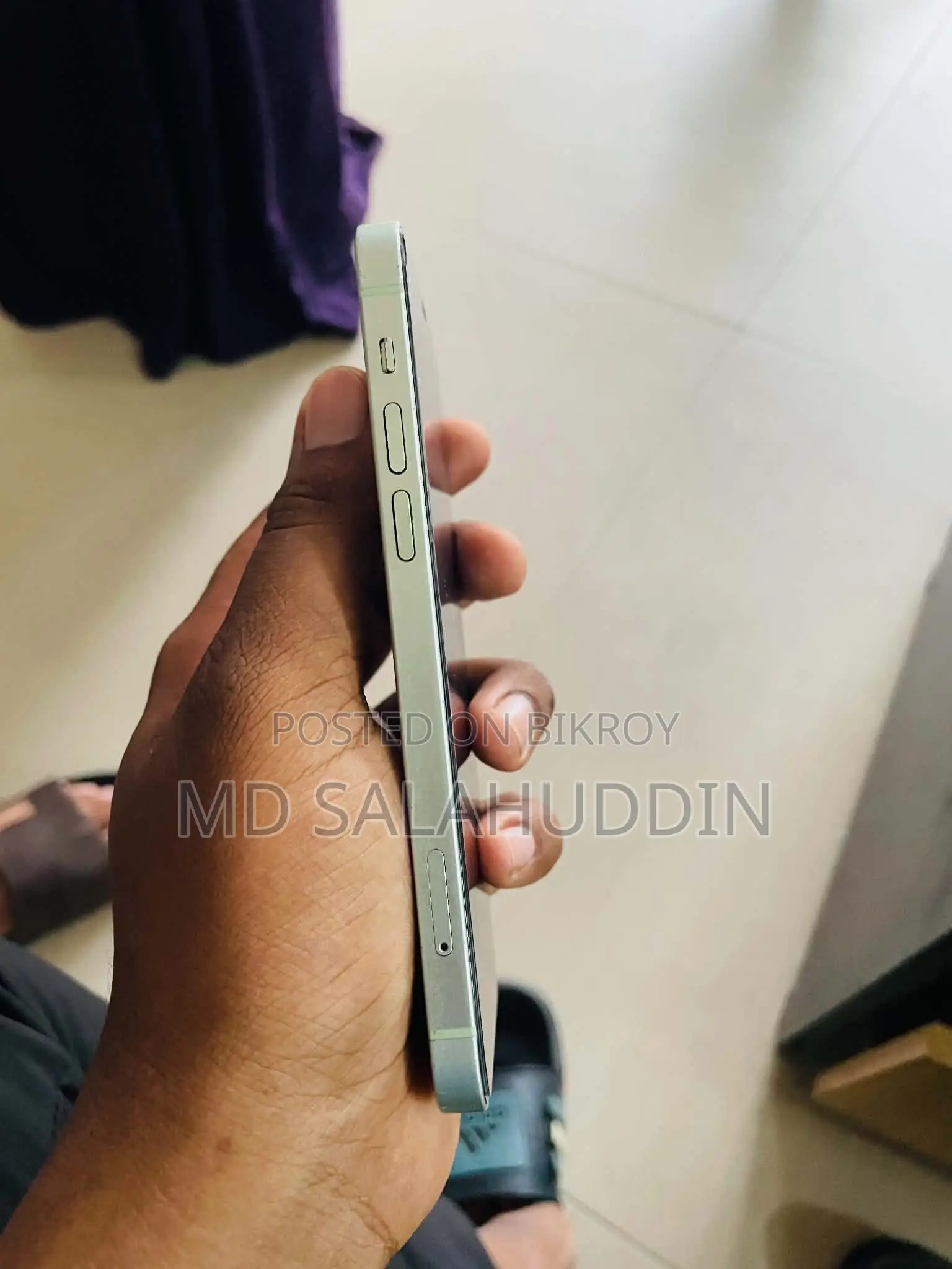 অ্যাপল আইফোন ১২ ৬৪ জিবি