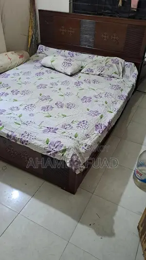 কাঠের খাট