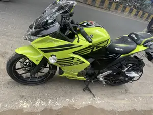সুজুকি জিক্সার এসএফ ২৫০ ২০২৬ গ্রিন