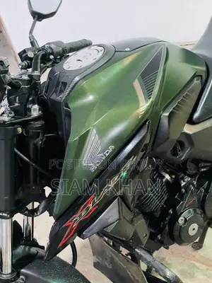 হোন্ডা এক্স-ব্লেড ১৬০ ২০২০ গ্রীন