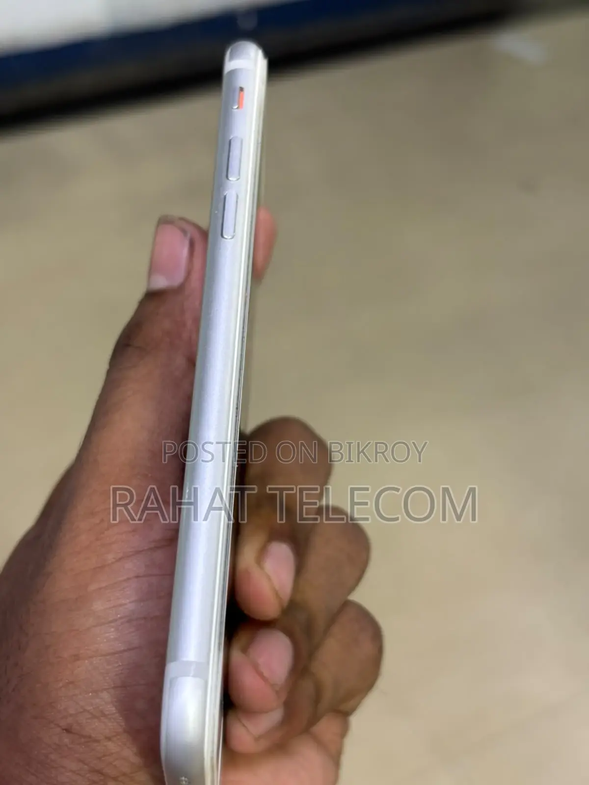 অ্যাপল আইফোন ৭ ৩২ জিবি সিলভার
