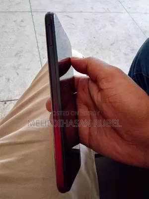 Vivo Y17 256 GB Red