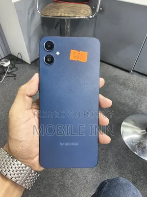 স্যামসাং গ্যালাক্সি এফ০৫ ৬৪ জিবি নীল