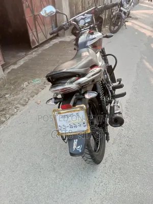 বাজাজ ডিসকভার ১১০ ২০২১ ব্ল্যাক