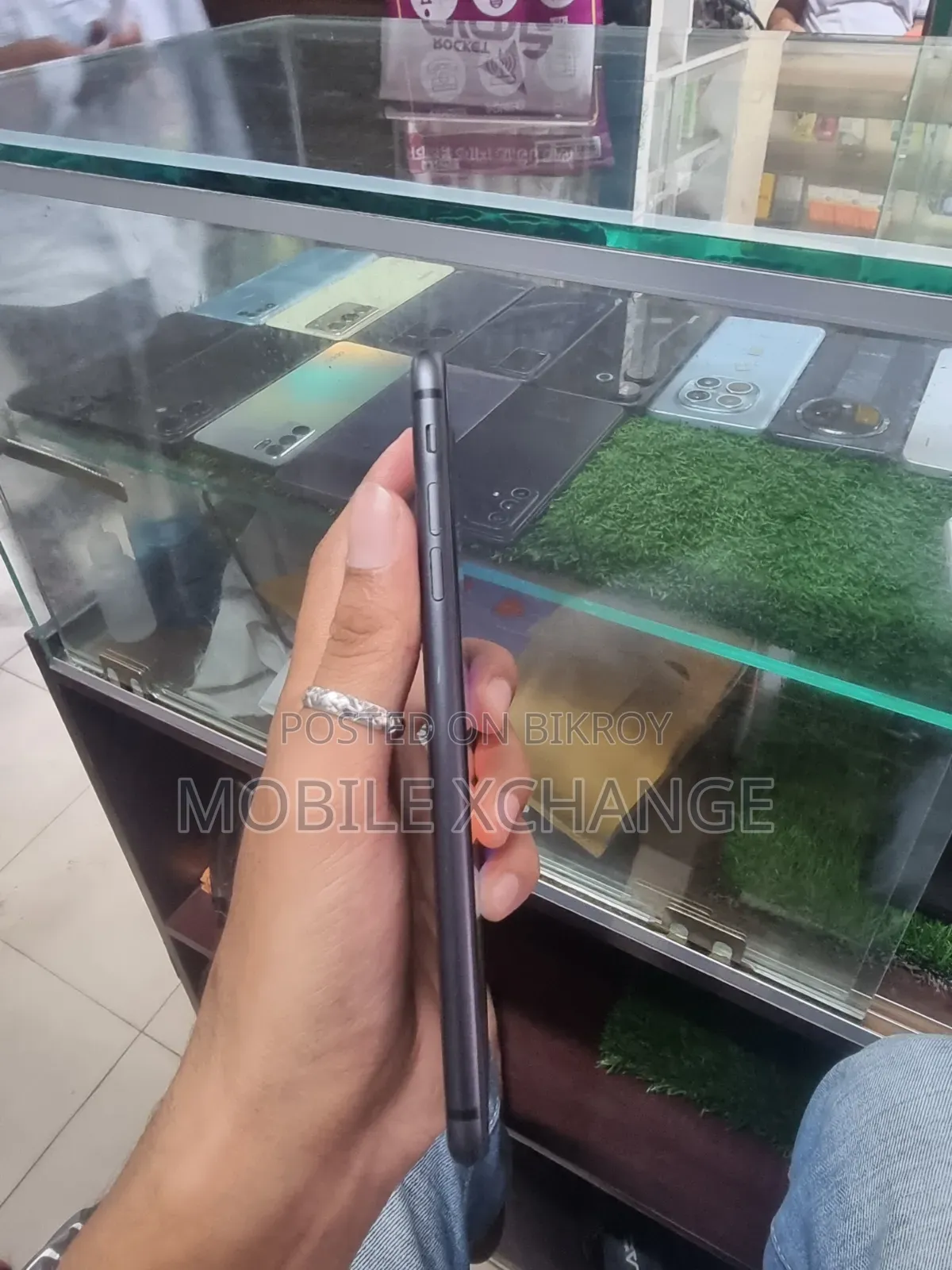 Apple iPhone 8 Plus 64 GB Black