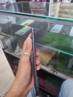 Apple iPhone 8 Plus 64 GB Black