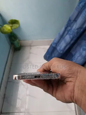 স্যামসাং গ্যালাক্সি জেড ফ্লিপ৪ ১২৮ জিবি সোনালী