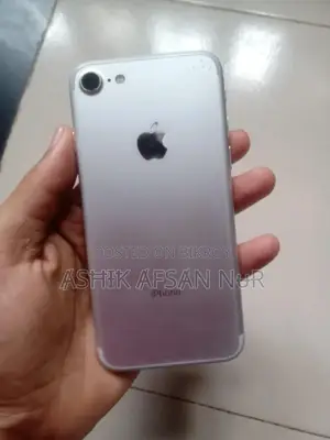 অ্যাপল আইফোন ৭ ৩২ জিবি রোজ গোল্ড