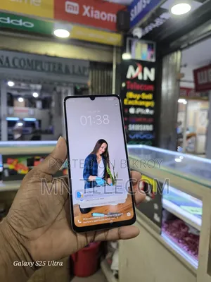 Vivo 64 GB Gold