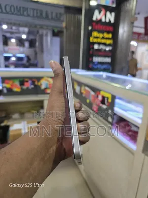 Vivo 64 GB Gold