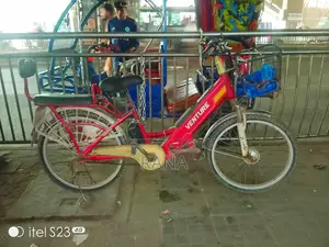 মোটরসাইকেল ২০২৫ লাল