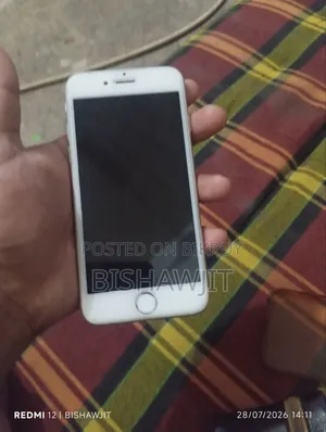 Apple iPhone 6 16 GB Silver