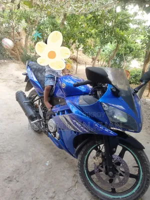 Yamaha R1 2010 Blue