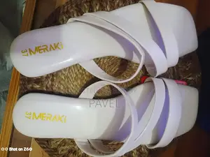 মেরাকি লেডিস স্যান্ডেল (সাইজ ৩৭) অব্যবহৃত
