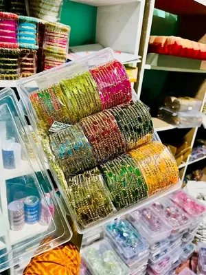 চুড়ি বিক্রি হবে